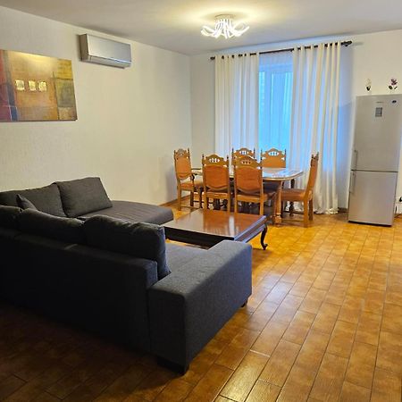 Bulevardul Constantin Negruzzi 2/6 Кишинёв Экстерьер фото